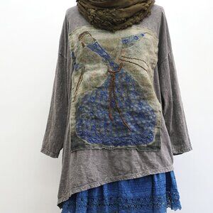 Krista Larson Folklore T-Shirt New